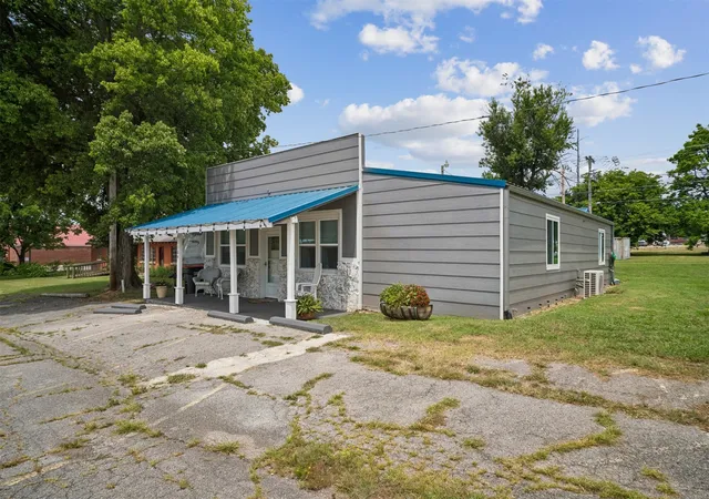 Photo 3 of Single family home for sale at 164 W Cherokee, Langley, OK 74350 | MLS# 2633053 | Listing updated on 2026-09-06