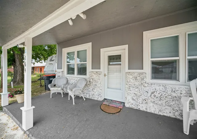 Photo 3 of Single family home for sale at 164 W Cherokee, Langley, OK 74350 | MLS# 2633053 | Listing updated on 2026-09-06
