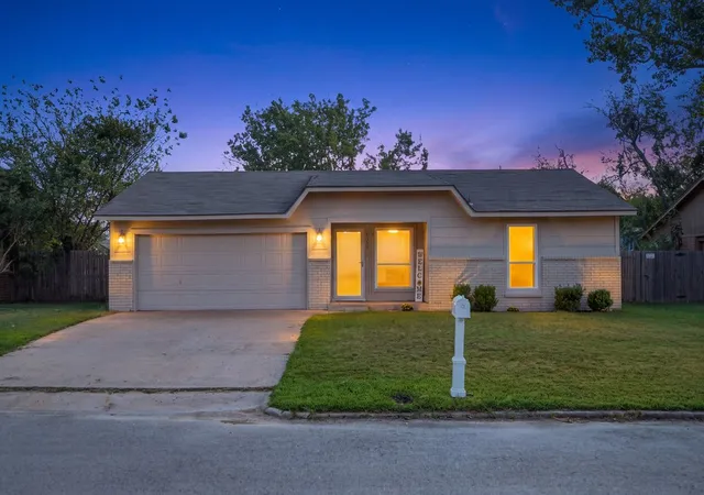 Photo 1 of Single family home for sale at 14399 S Poplar St, Glenpool, OK 74033 | MLS# 2633039 | Listing updated on 2026-10-03