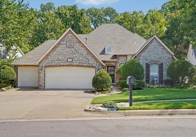 Photo 2 of Single family home for sale at 9023 S Hudson Ave, Tulsa, OK 74137 | MLS# 2633057 | Listing updated on 2026-09-10