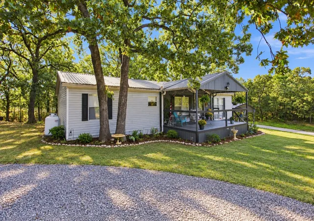 Photo 2 of Manufactured home for sale at 9718 Texoma Park, Kingston, OK 73439 | MLS# 2633061 | Listing updated on 2026-09-07