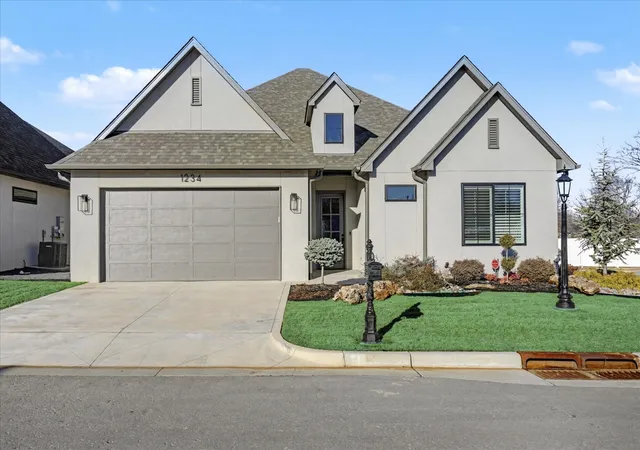 Photo 1 of Single family home for sale at 1234 N 71st Place, Broken Arrow, OK 74014 | MLS# 2632969 | Listing updated on 2026-09-09