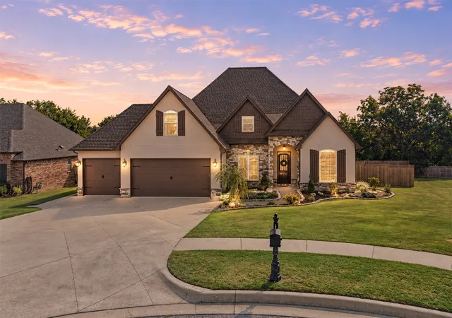 Photo 2 of Single family home for sale at 14749 Jordan Ct, Glenpool, OK 74033 | MLS# 2630305 | Listing updated on 2026-09-10