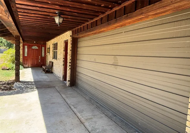 Photo 2 of Single family home for sale at 367 W Cliff Dr, Atoka, OK 74525 | MLS# 2633073 | Listing updated on 2026-09-09