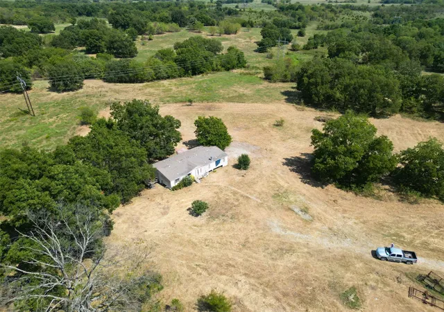 Photo 3 of Manufactured home for sale at 19640 County Rd 3652, Stonewall, OK 74871 | MLS# 2632224 | Listing updated on 2026-09-14