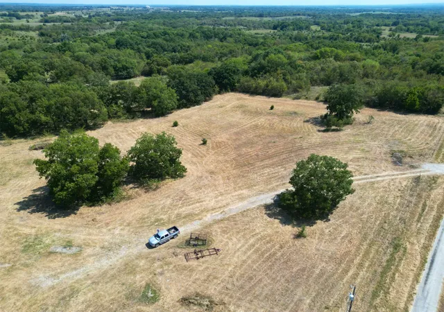 Photo 3 of Manufactured home for sale at 19640 County Rd 3652, Stonewall, OK 74871 | MLS# 2632224 | Listing updated on 2026-09-14