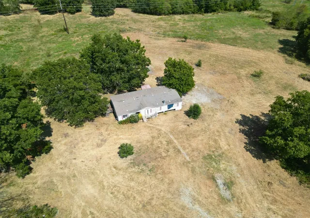 Photo 4 of Manufactured home for sale at 19640 County Rd 3652, Stonewall, OK 74871 | MLS# 2632224 | Listing updated on 2026-09-14