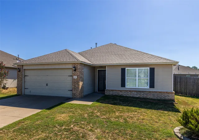 Photo 3 of Single family home for sale at 25057 S Roselake Dr, Claremore, OK 74019 | MLS# 2633087 | Listing updated on 2026-09-21