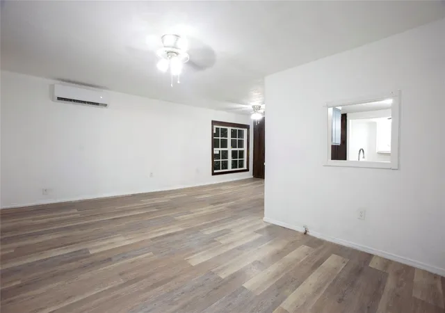 Photo 3 of Single family home for sale at 202 S Central St, Wilburton, OK 74578 | MLS# 2633120 | Listing updated on 2026-09-10