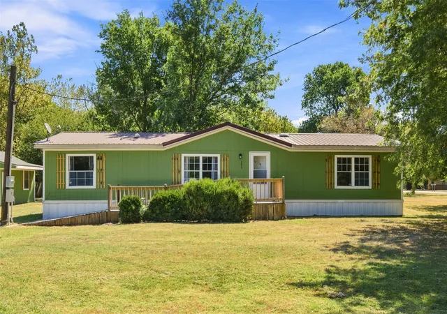 Photo 3 of Manufactured home for sale at 296 S Pine St, Big Cabin, OK 74332 | MLS# 2633125 | Listing updated on 2026-09-27