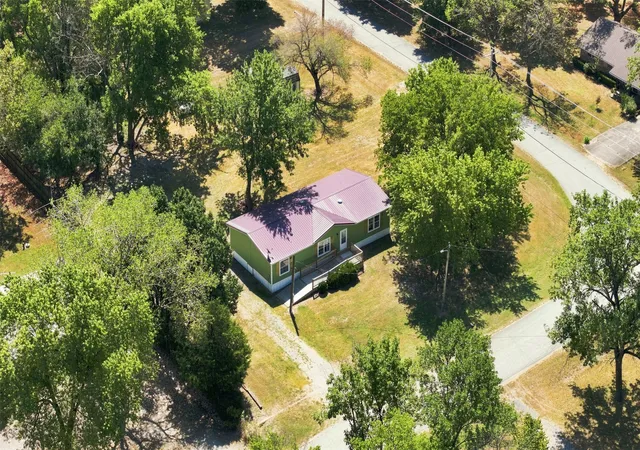 Photo 3 of Manufactured home for sale at 296 S Pine St, Big Cabin, OK 74332 | MLS# 2633125 | Listing updated on 2026-09-27