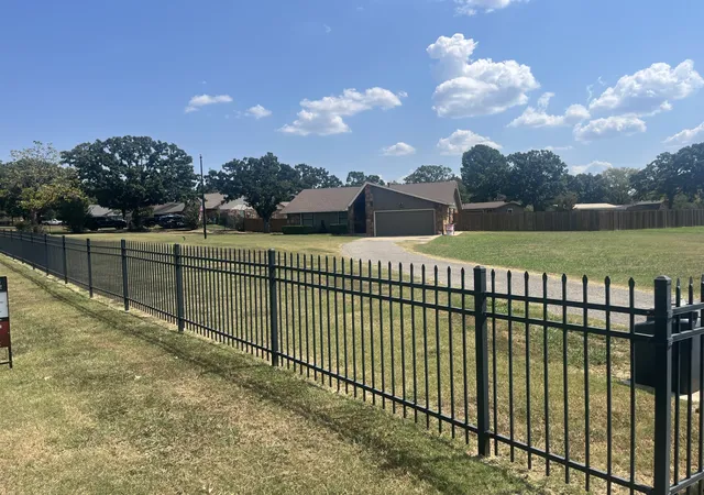 Photo 2 of Sale Pending at 8921 Smith Cir, Tulsa, OK 74131 | MLS# 2633131 | Listing updated on 2026-09-10