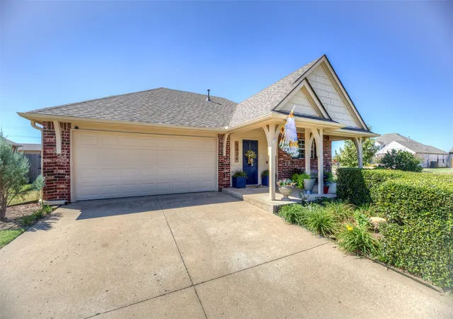Photo 2 of Sale Pending at 1026 W 120th Court S, Jenks, OK 74037 | MLS# 2633100 | Listing updated on 2026-09-10