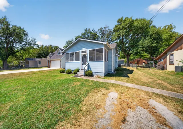 Photo 2 of Sale Pending at 610 N 9th Street, Collinsville, OK 74021 | MLS# 2633127 | Listing updated on 2026-09-11