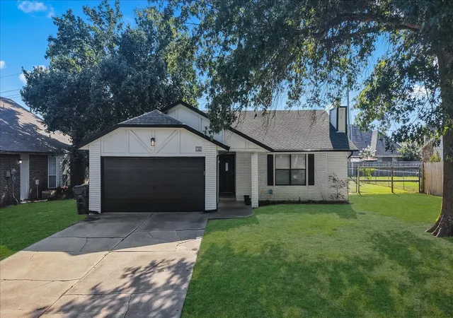 Photo 2 of Single family home for sale at 11435 S Douglas Ave, Jenks, OK 74037 | MLS# 2632747 | Listing updated on 2026-09-09
