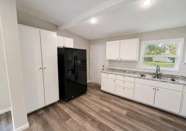 Photo 4 of Sale Pending at 305 S Rosehill Ave, Cleveland, OK 74020 | MLS# 2633041 | Listing updated on 2026-09-24