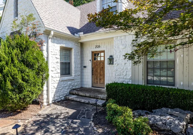 Photo 3 of Sale Pending at 2126 E 24th Street, Tulsa, OK 74114 | MLS# 2632948 | Listing updated on 2026-09-28