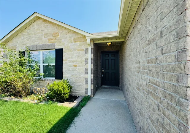 Photo 2 of Single family home for sale at 14127 N 73rd Eastavenue, Collinsville, OK 74021 | MLS# 2633170 | Listing updated on 2026-09-09
