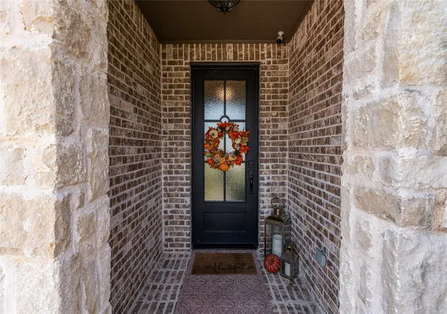Photo 3 of Sale Pending at 3923 W Tucson Pl, Broken Arrow, OK 74011 | MLS# 2633183 | Listing updated on 2026-09-14