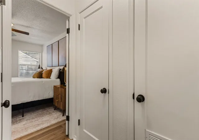 Listing Photo 2 - Condo for sale in building located at 1432 E 38th St, Tulsa, OK 74105 - Unit #1432C