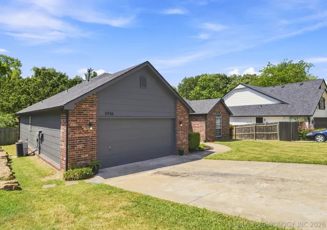Photo 3 of Sale Pending at 3916 S 74th West Ave, Tulsa, OK 74107 | MLS# 2633157 | Listing updated on 2026-09-14