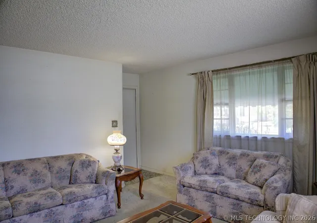 Photo 4 of Sale Pending at 5001 S 31st West Ave, Tulsa, OK 74107 | MLS# 2632960 | Listing updated on 2026-09-10