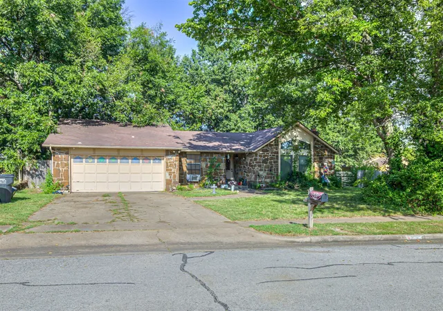 Photo 3 of Single family home for sale at 11412 S Douglas Ave, Jenks, OK 74037 | MLS# 2633215 | Listing updated on 2026-09-09