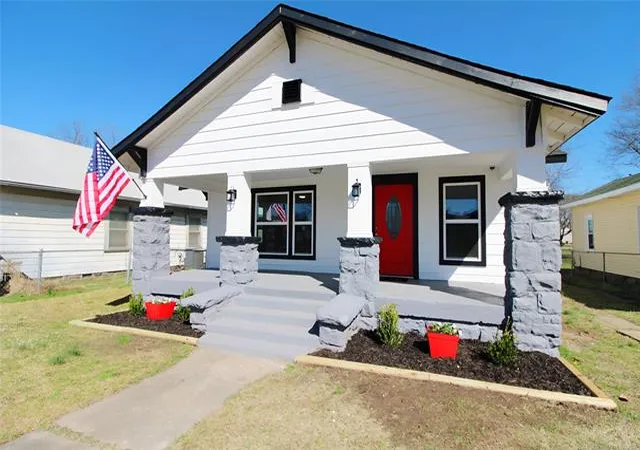 Photo 1 of Single family home for sale at 907 E 3rd Street, Okmulgee, OK 74447 | MLS# 2633219 | Listing updated on 2026-09-09