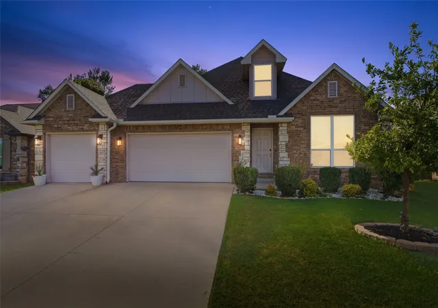 Photo 1 of Single family home for sale at 14638 S Lakewood Pl, Bixby, OK 74008 | MLS# 2632886 | Listing updated on 2026-09-09
