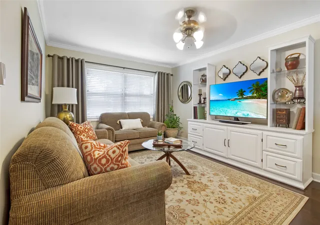 Photo 4 of Sale Pending at 3740 S Darlington Ave, Tulsa, OK 74135 | MLS# 2633151 | Listing updated on 2026-09-13