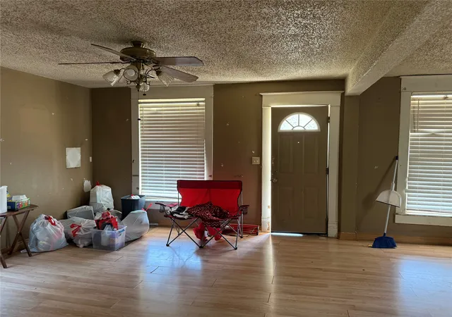 Photo 6 of Single family home for sale at 411 W 9 Street S, Chelsea, OK 74016 | MLS# 2631539 | Listing updated on 2026-09-30