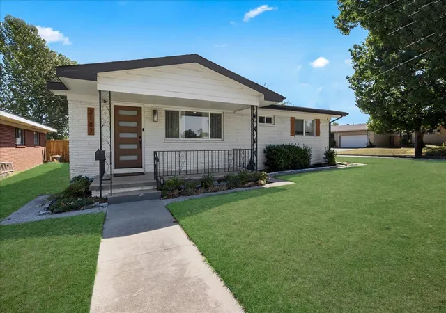 Photo 2 of Sale Pending at 2187 S 76th Eastavenue, Tulsa, OK 74129 | MLS# 2633230 | Listing updated on 2026-09-11