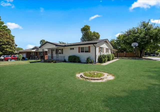Photo 3 of Sale Pending at 2187 S 76th Eastavenue, Tulsa, OK 74129 | MLS# 2633230 | Listing updated on 2026-09-11