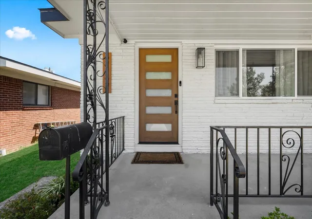 Photo 3 of Sale Pending at 2187 S 76th Eastavenue, Tulsa, OK 74129 | MLS# 2633230 | Listing updated on 2026-09-11