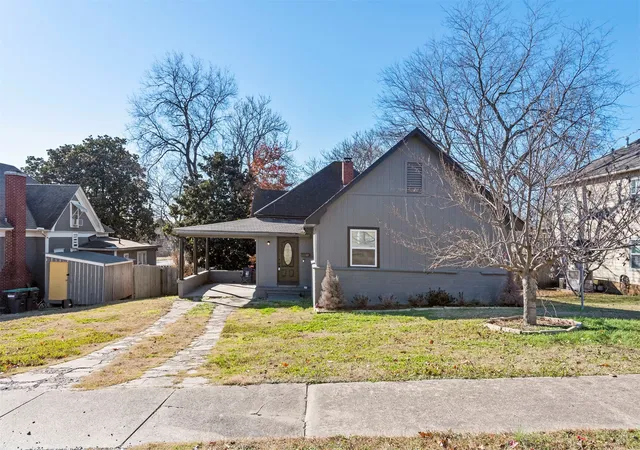 Photo 3 of Single family home for sale at 509 W Shawnee St, Tahlequah, OK 74464 | MLS# 2631000 | Listing updated on 2026-09-09
