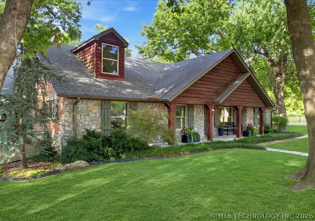 Photo 3 of Sale Pending at 8933 E 115th Street S, Bixby, OK 74008 | MLS# 2633190 | Listing updated on 2026-09-22