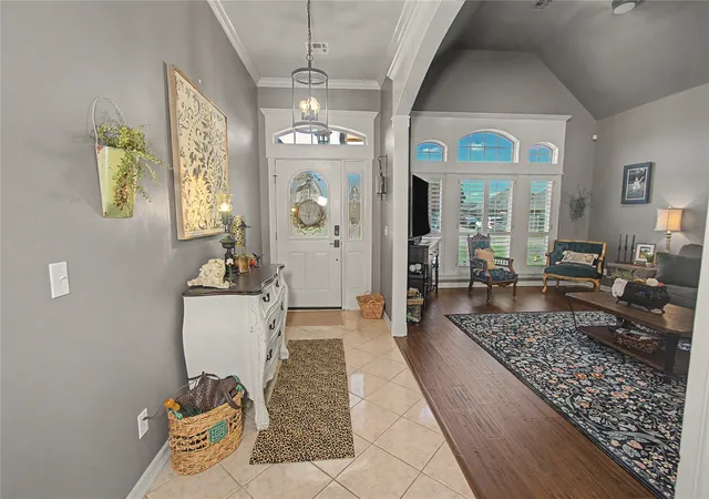 Photo 3 of Single family home for sale at 3908 Crestview Dr, Muskogee, OK 74403 | MLS# 2633243 | Listing updated on 2026-09-09