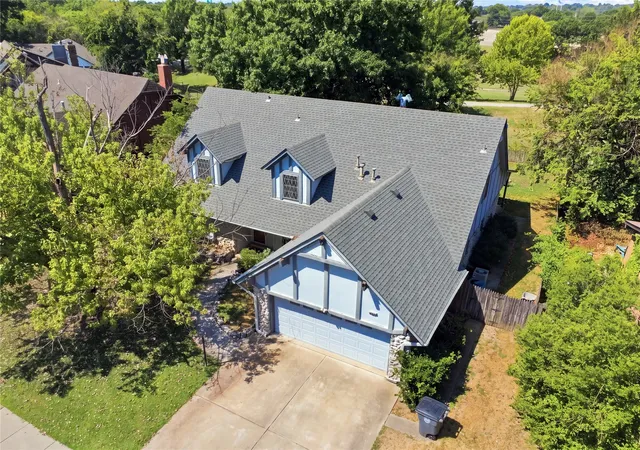 Photo 3 of Sale Pending at 2514 S 96th E Eastavenue, Tulsa, OK 74129 | MLS# 2633254 | Listing updated on 2026-09-14
