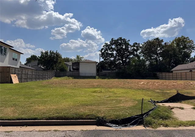 Photo 1 of Land for sale at 1236 30th Street, Tulsa, OK 74114 | MLS# 2633209 | Listing updated on 2026-09-09
