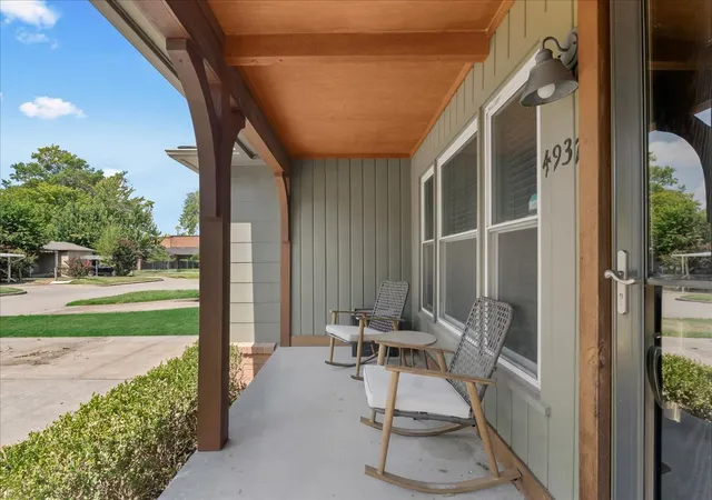 Photo 4 of Single family home for sale at 4937 S Quincy Ave, Tulsa, OK 74105 | MLS# 2633222 | Listing updated on 2026-09-11
