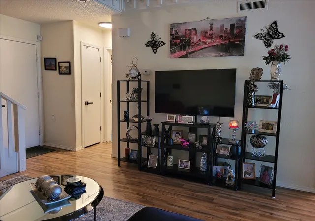 Photo 4 of Townhouse for sale at 1212 S 111th East Ave #2B, Tulsa, OK 74128 | MLS# 2633160 | Listing updated on 2026-09-11