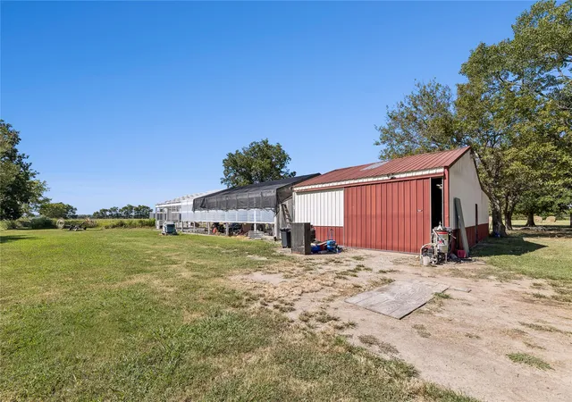 Photo 3 of Single family home for sale at 20220 E 700 Road, Wagoner, OK 74467 | MLS# 2633269 | Listing updated on 2026-09-14