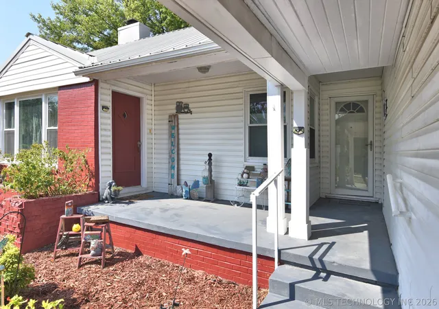 Photo 3 of Single family home for sale at 530 S 19th Street, Collinsville, OK 74021 | MLS# 2633293 | Listing updated on 2026-09-11