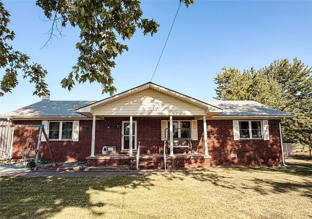 Photo 1 of Single family home for sale at 208 S Willey St, Fort Gibson, OK 74434 | MLS# 2633246 | Listing updated on 2026-09-13