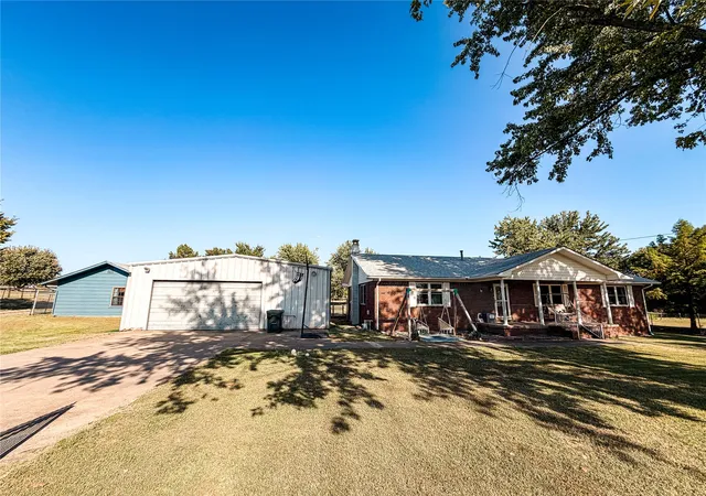 Photo 2 of Single family home for sale at 208 S Willey St, Fort Gibson, OK 74434 | MLS# 2633246 | Listing updated on 2026-09-13