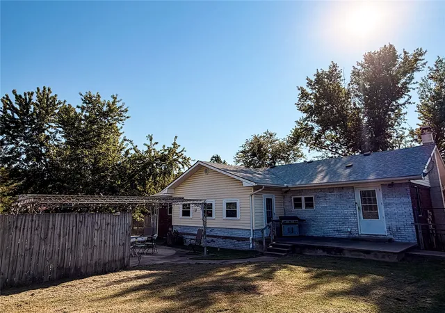 Photo 4 of Single family home for sale at 208 S Willey St, Fort Gibson, OK 74434 | MLS# 2633246 | Listing updated on 2026-09-13