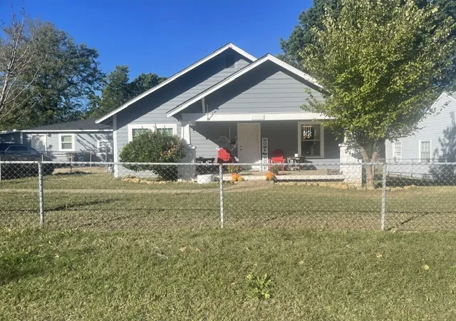 Single family home for sale at 1008 North Ave, Tulsa, OK 74110 | MLS# 2633310