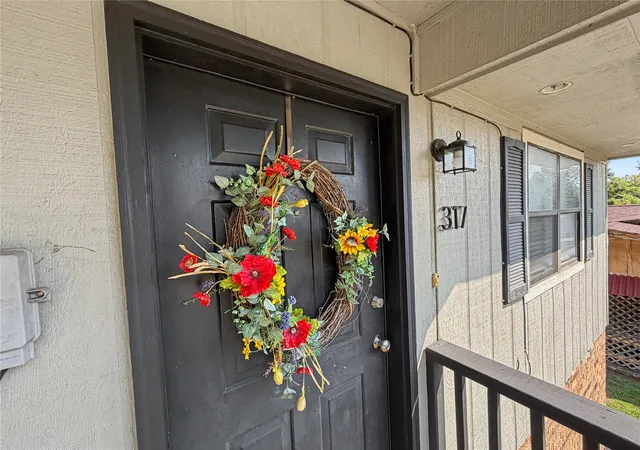 Photo 3 of Sale Pending at 317 E South St, Tahlequah, OK 74464 | MLS# 2633313 | Listing updated on 2026-09-16