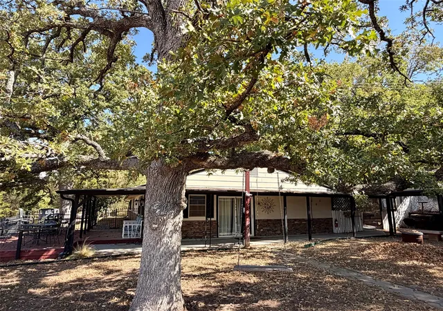 Photo 3 of Single family home for sale at 7386 Sooner Rd, Kingston, OK 73439 | MLS# 2633333 | Listing updated on 2026-09-11