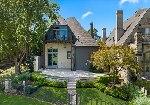 Photo 3 of Sale Pending at 5613 W Orlando Cir, Broken Arrow, OK 74011 | MLS# 2632399 | Listing updated on 2026-09-18
